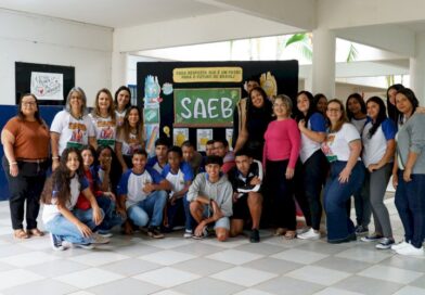 Itaperuna reconhece professores pelo trabalho que contribuiu para o 1º lugar da Educação no SAEB